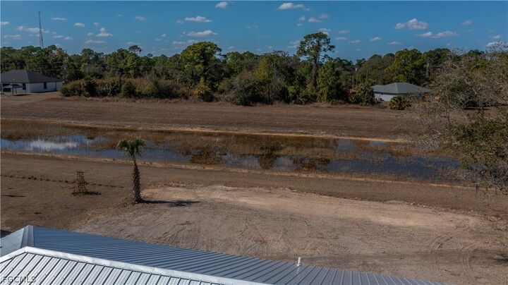 Property Photo:  6073 Kumquat Circle  FL 33935 