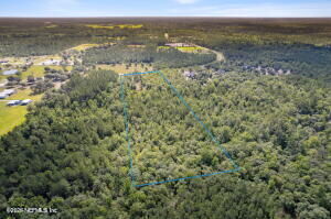 Property Photo: 14014 Dunroven Drive FL 32009