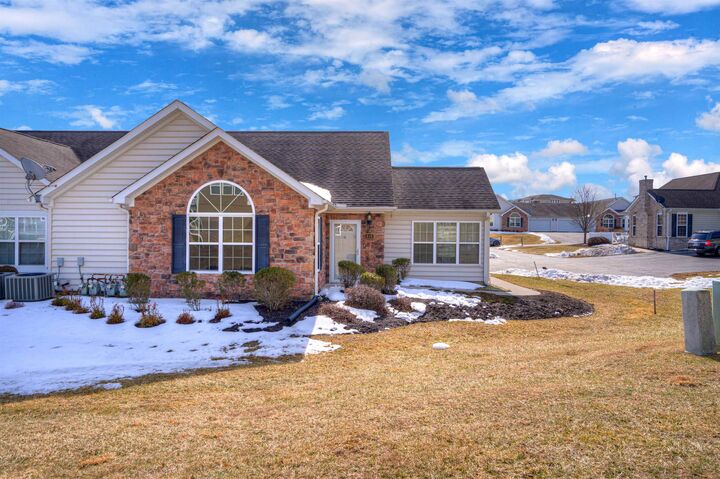 Property Photo:  410   32-2 Revolution Circle NW  VA 24073 