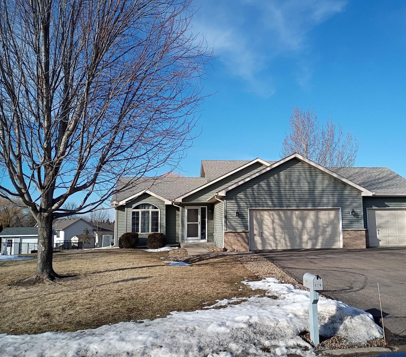 Property Photo: 920 Sunrise Lane MN 56011