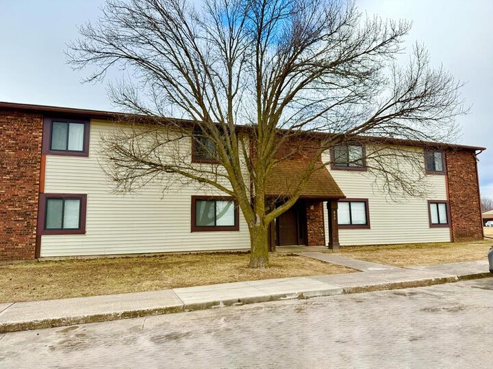 Property Photo: 805 Woodwinds Court MO 63501