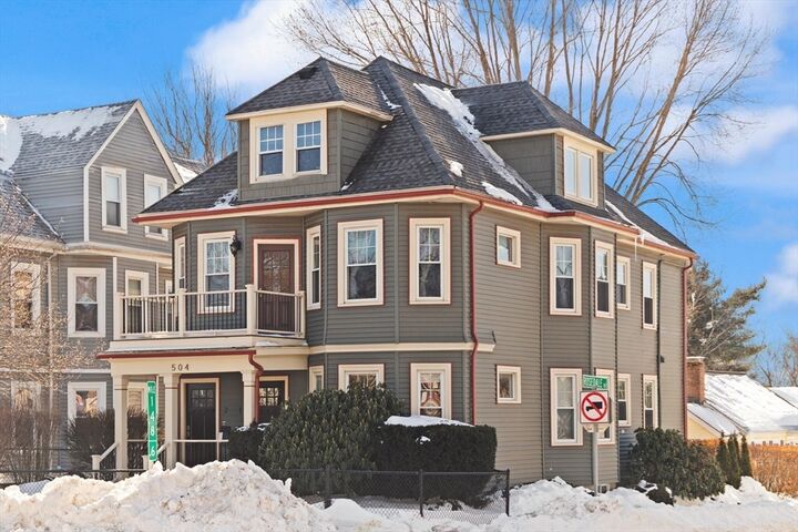 Property Photo:  504 Main St 1  MA 02472 