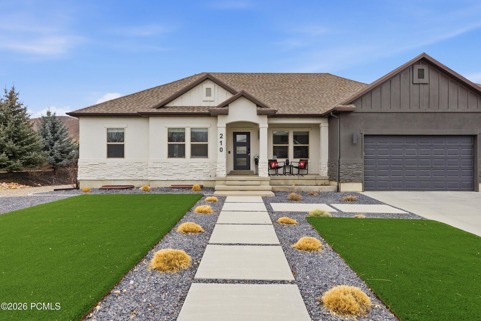 Property Photo: 210 E Huckleberry Lane UT 84032