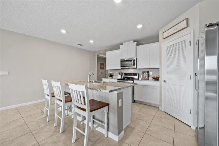 Property Photo:  6415 Topaz Drive  FL 32949 