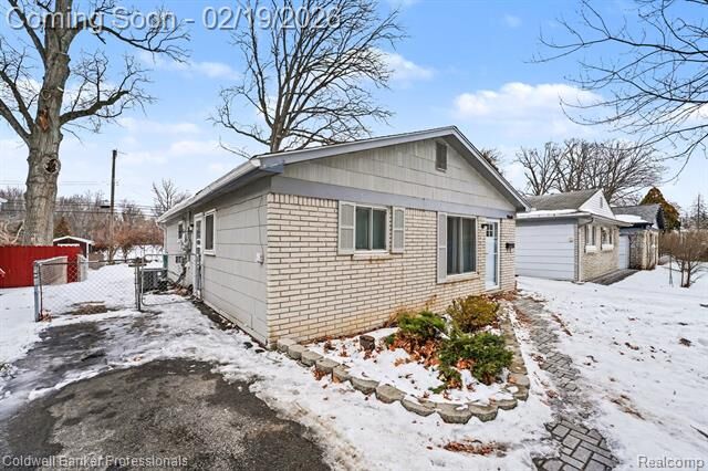 Property Photo: 31680 Birchwood Street MI 48186