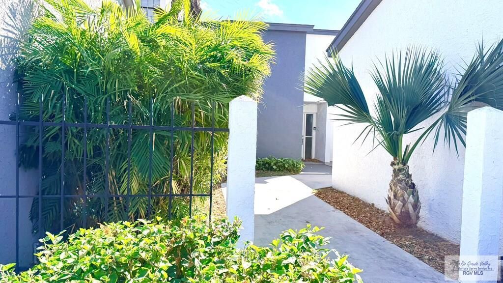 Property Photo:  322 McFadden Dr. 14  TX 78520 