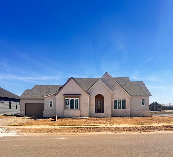 Property Photo: 2310 N Sagebrush St KS 67230