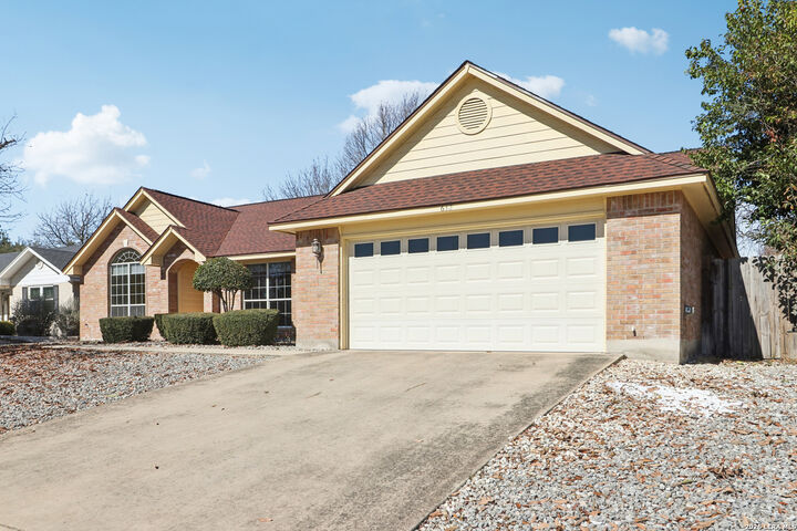 Property Photo: 632 Oak Valley TX 78028