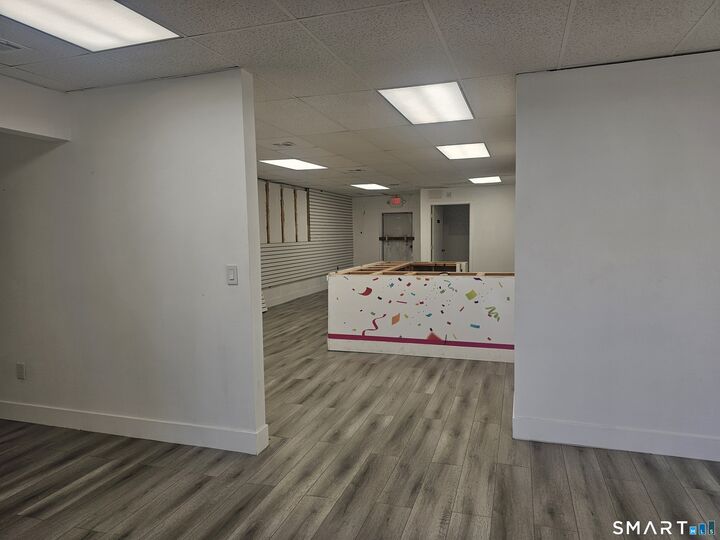 Property Photo:  920 Foxon Road 6  CT 06513 