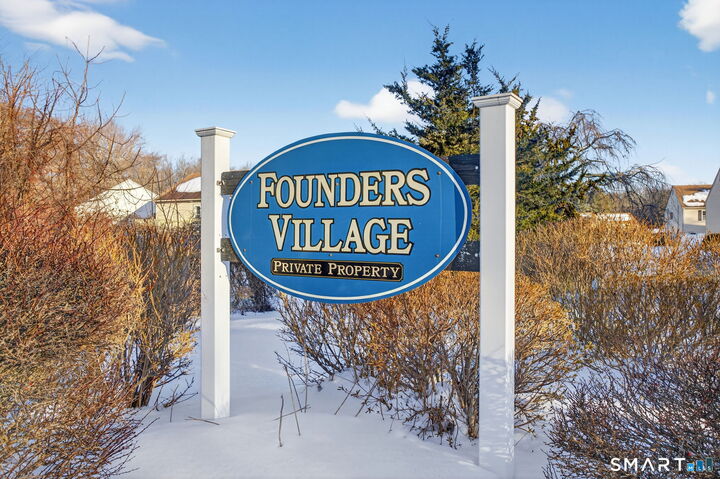 Property Photo: 81 Founders Village 81 CT 06413