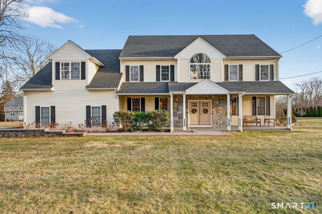 Property Photo:  173 Mill Plain Road  CT 06405 