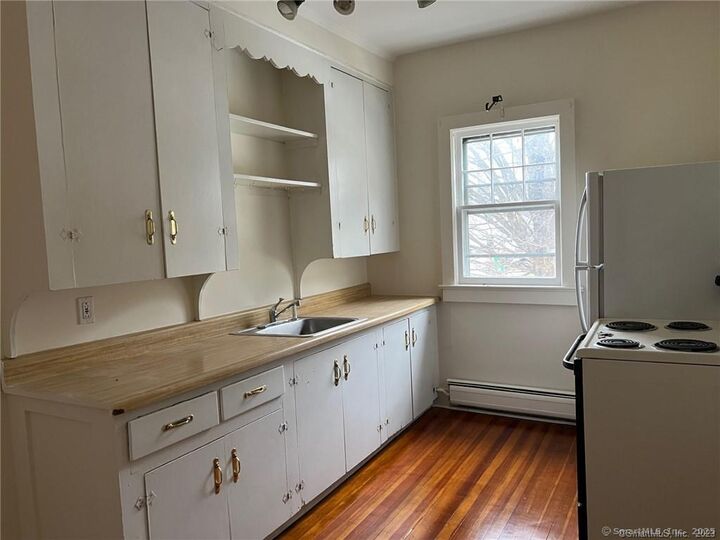 Property Photo:  85 Prospect Hill Road 6  CT 06776 