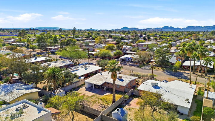 Property Photo:  2324 N Chrysler Drive  AZ 85716 