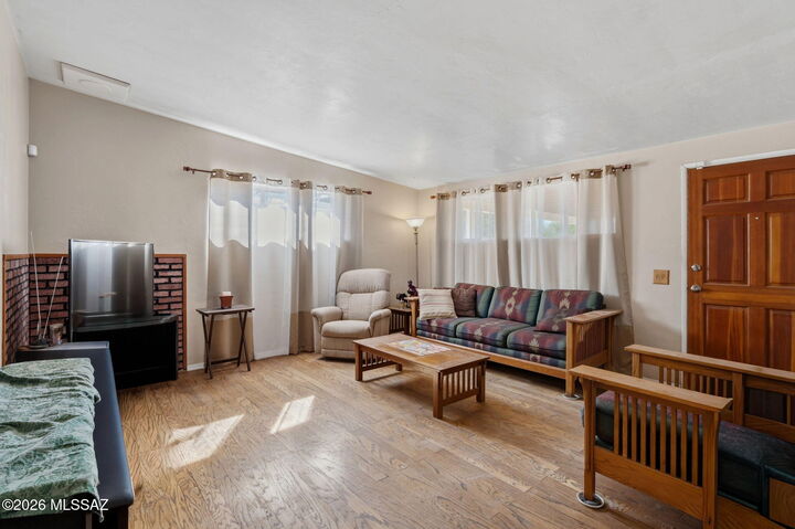 Property Photo:  2324 N Chrysler Drive  AZ 85716 