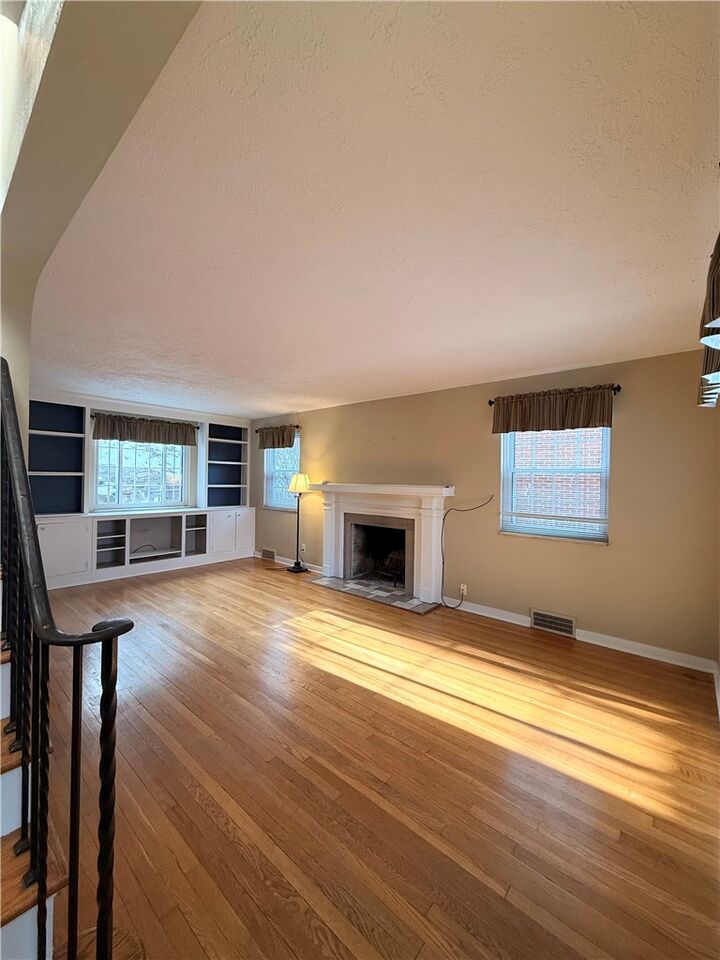 Property Photo: 611 Overlook Drive PA 15216