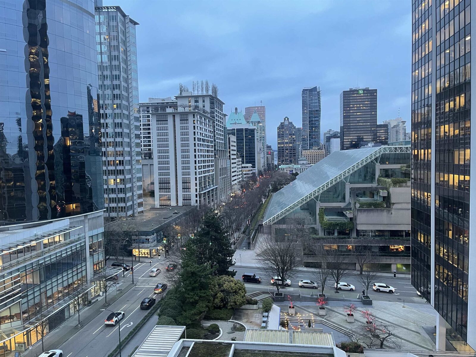 Property Photo:  1068 Hornby Street 1402  BC V6Z 2Y7 