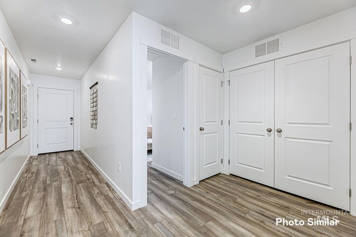 Property Photo:  8604 E Dove Field Dr  ID 83687 