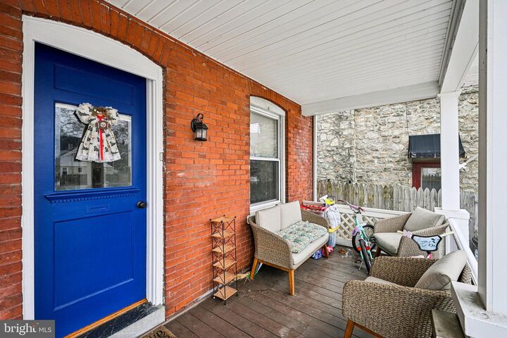 Property Photo: 122 Brandywine Avenue PA 19335