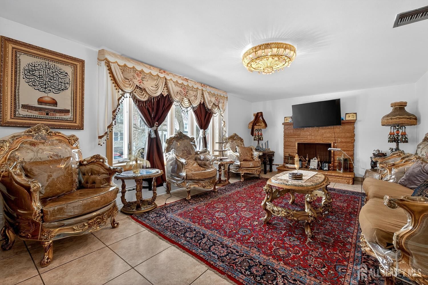 Property Photo:  6 E 2nd Street  NJ 07064 