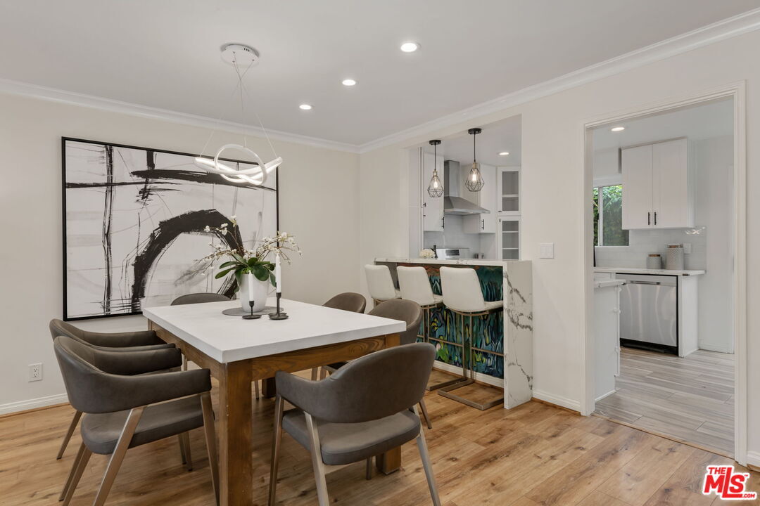 Property Photo: 843 N Martel Ave CA 90046