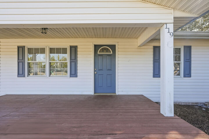 Property Photo:  119 NW Carol Avenue  FL 32548 