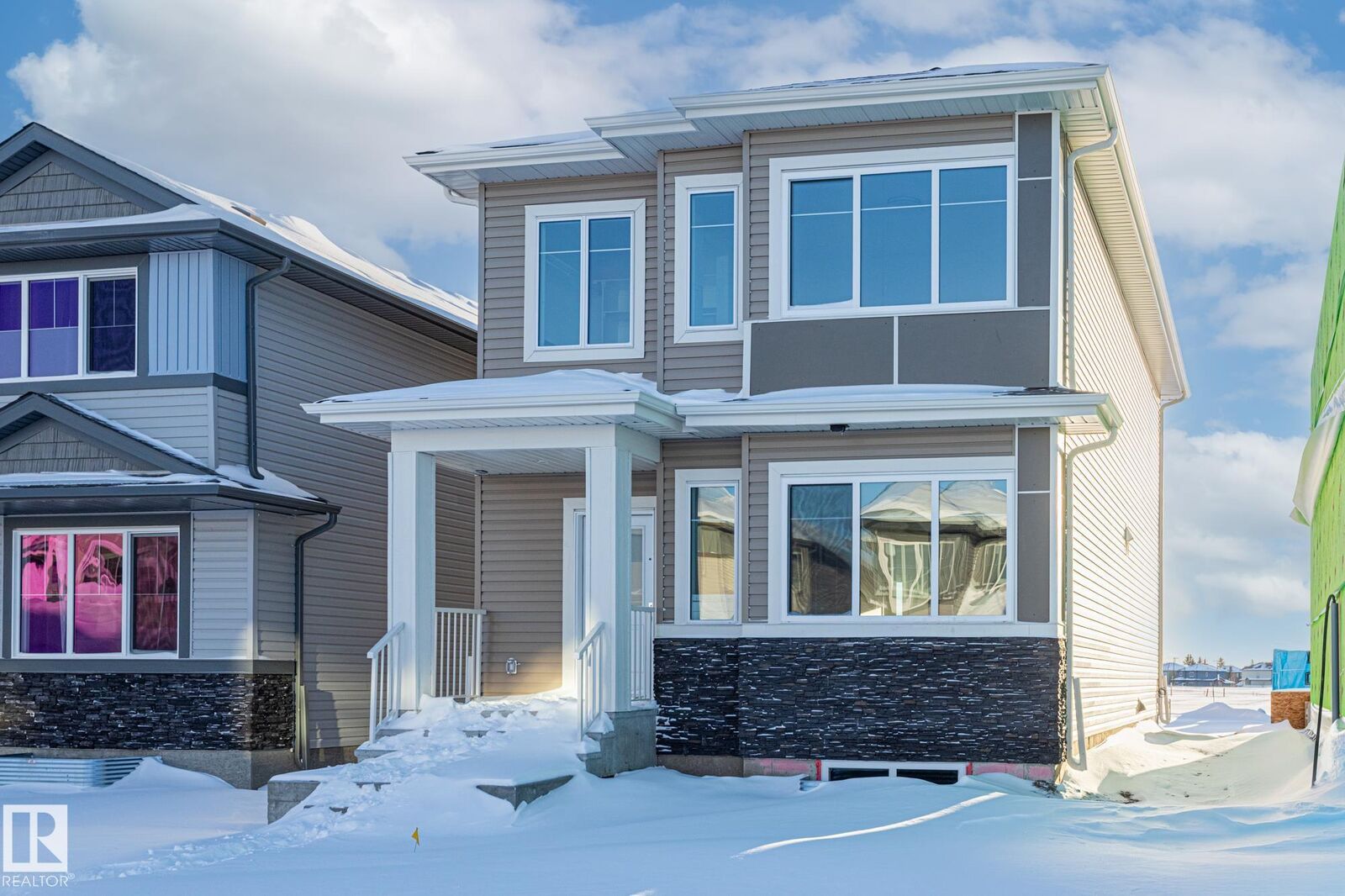 Property Photo:  33 Ficus Way  AB T8L 0Z6 