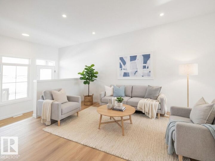 Property Photo: 1025 Aster Boulevard NW AB T6T 2W7