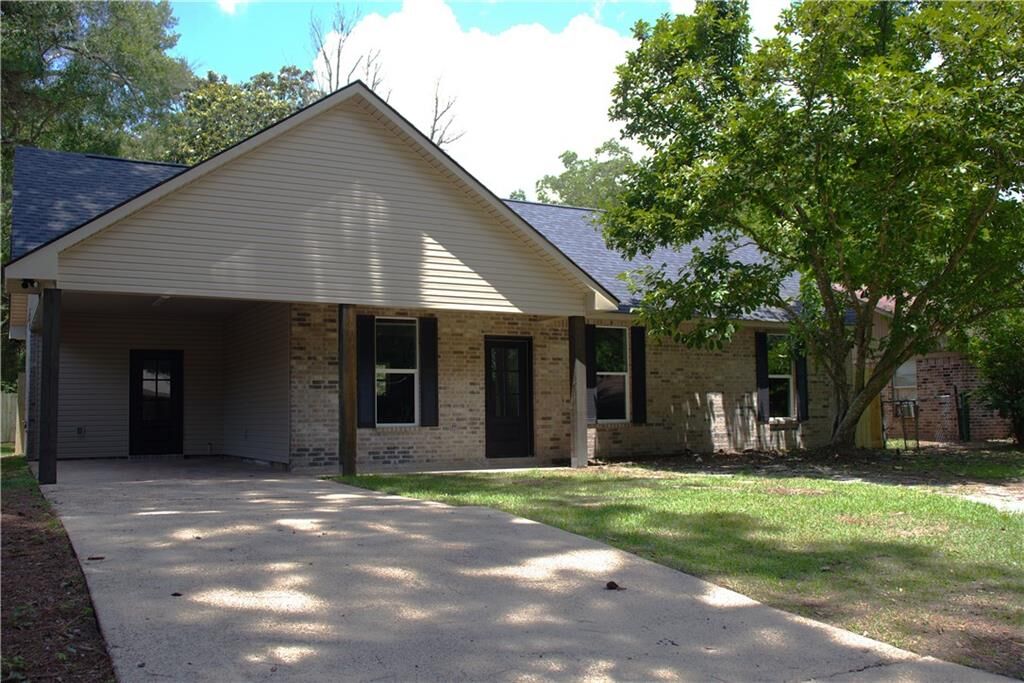 Property Photo: 210 Paula Lane LA 71457