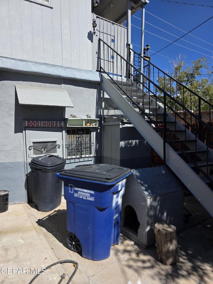 Property Photo: 72 S San Marcial Street TX 79905