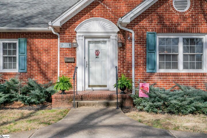 Property Photo: 303 North Avenue SC 29650