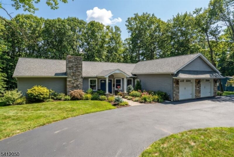 Property Photo:  24 Lakeview Dr  NJ 07405 