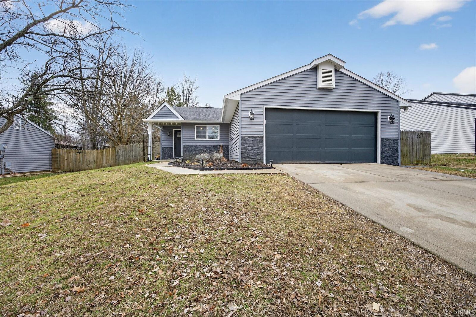 Property Photo:  3821 W Woodmere Court  IN 47403-4127 