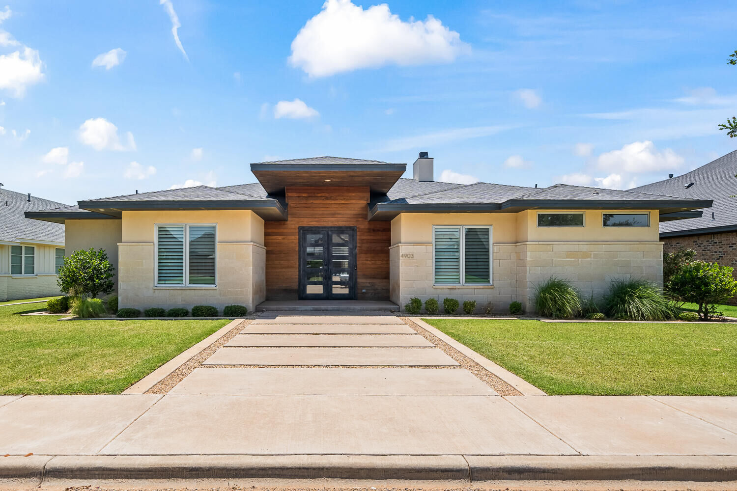 Property Photo:  4903 109th Place  TX 79424 