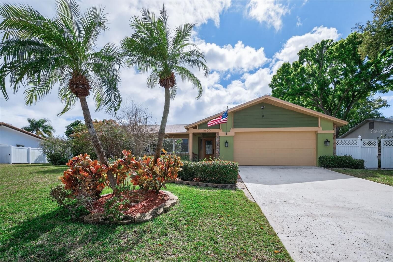 Property Photo:  1665 Shaker Lane  FL 34698 