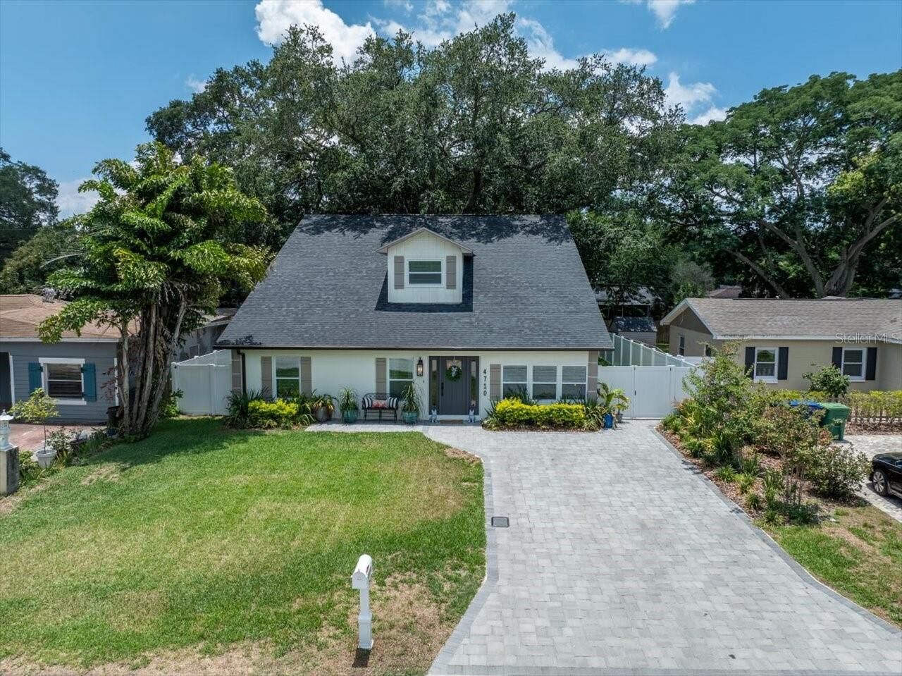 Property Photo:  4710 W Tambay Avenue  FL 33611 