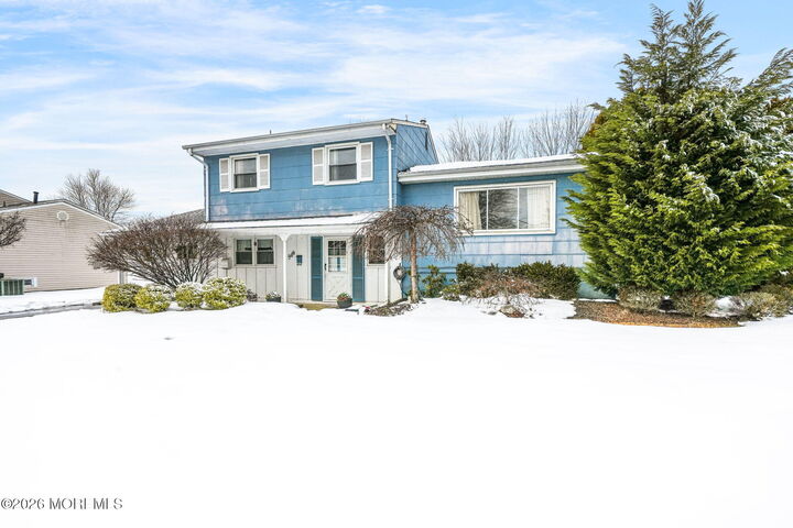 Property Photo:  50 Creighton Circle  NJ 08857 