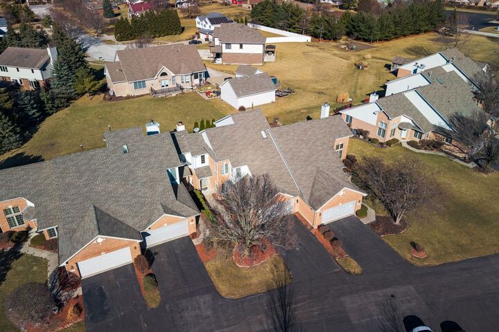 Property Photo:  6702 Pondview Drive  IL 60477 