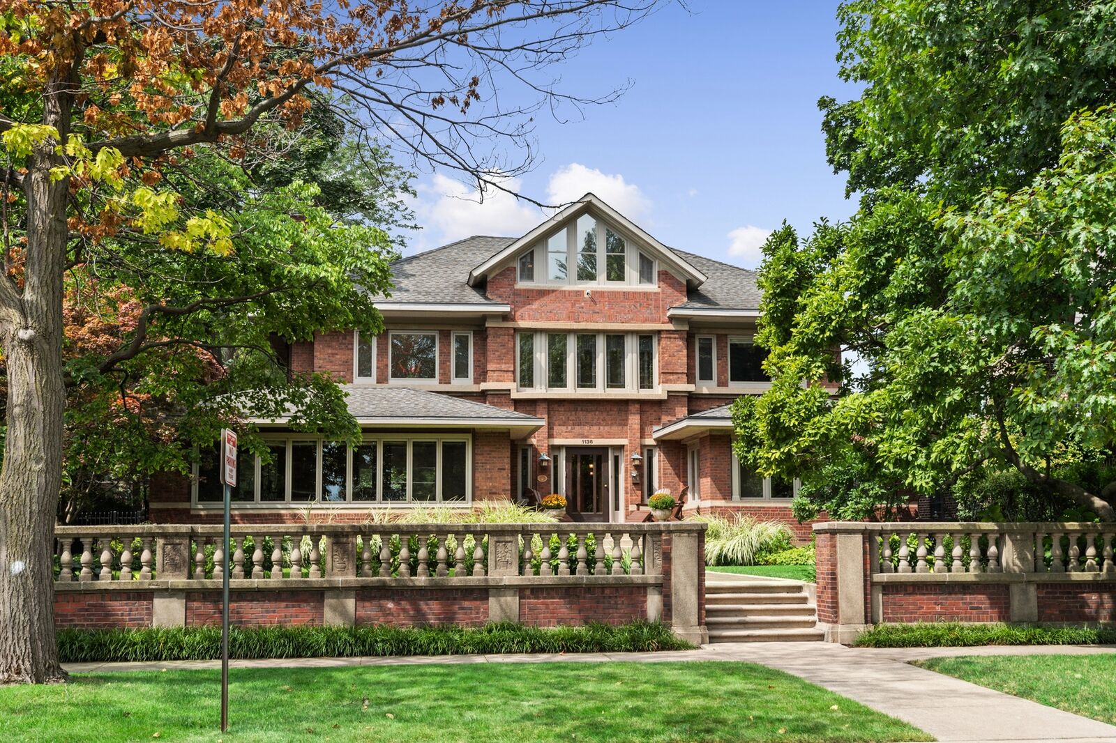 Property Photo: 1136 Lake Shore Boulevard IL 60202