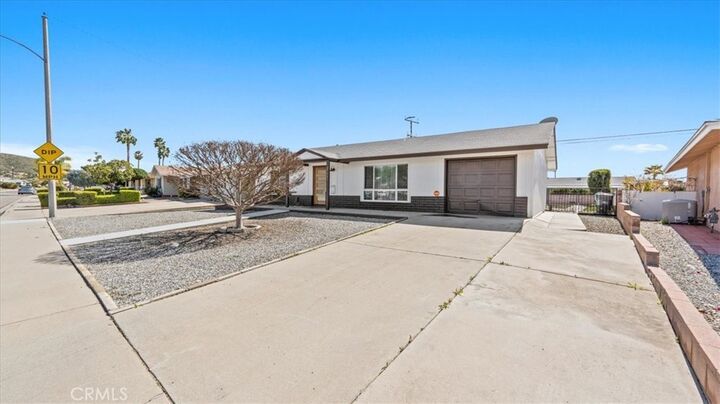 Property Photo:  29661 Thornhill Drive  CA 92586 