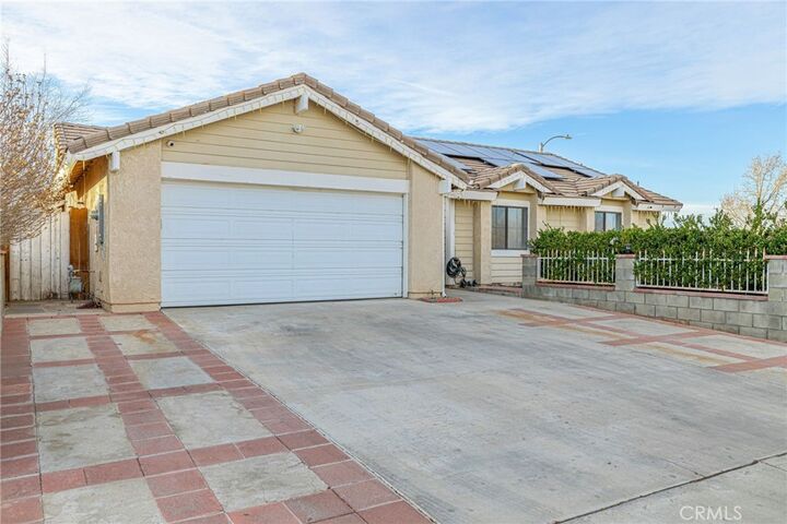 Property Photo:  38659 Angele Trumpet Court  CA 93550 
