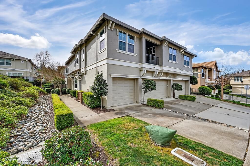 Property Photo:  1208 Reading Way 80  CA 95765 