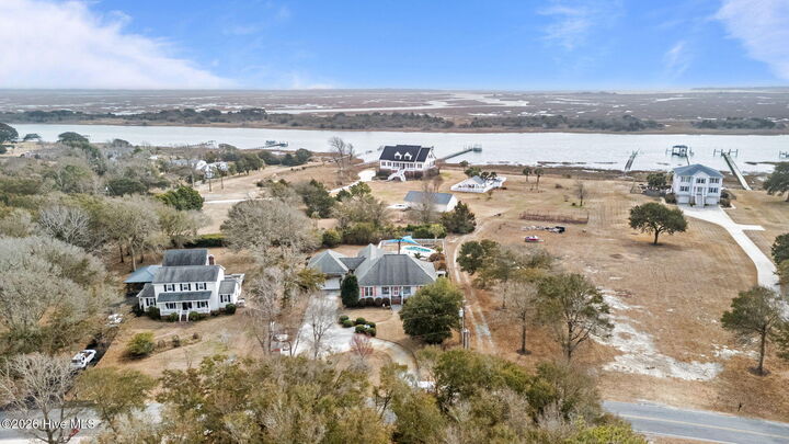 Property Photo: 107 Harbour Drive NC 28539