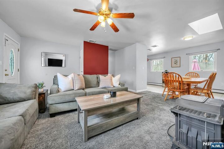 Property Photo:  3 Midland Road  NJ 07045 