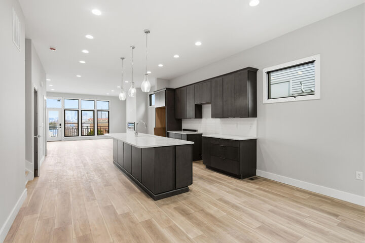 Property Photo: 100 W 13th Street KY 41071