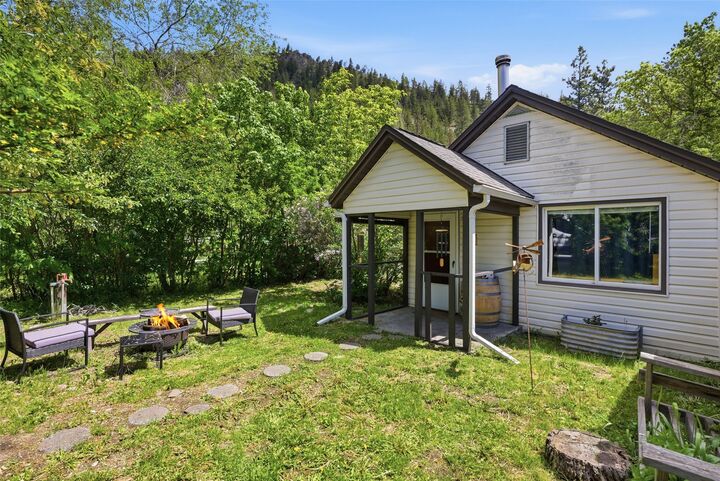 Property Photo: 960 7th Street MT 59802