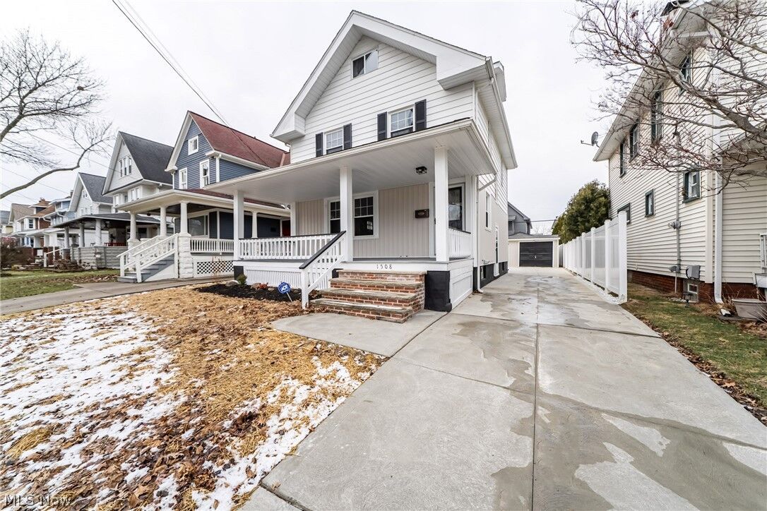 Property Photo:  1508 Lauderdale Avenue  OH 44107 