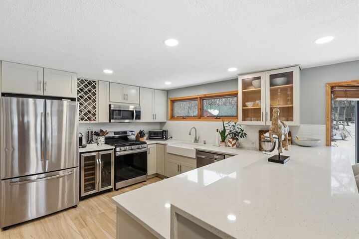 Property Photo:  16919 Cottage Grove Avenue  MN 55391 