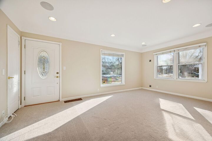 Property Photo: 7412 Pillsbury Avenue S MN 55423