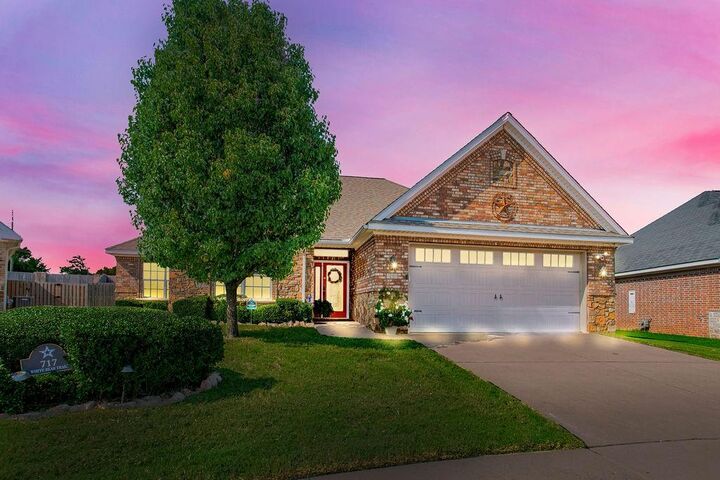 Property Photo:  717 White Bear Trail  TX 75771 