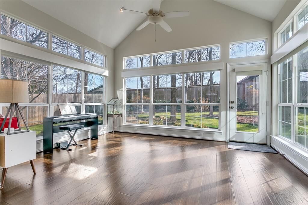 Property Photo:  202 Ivy Glen Drive  TX 76051 